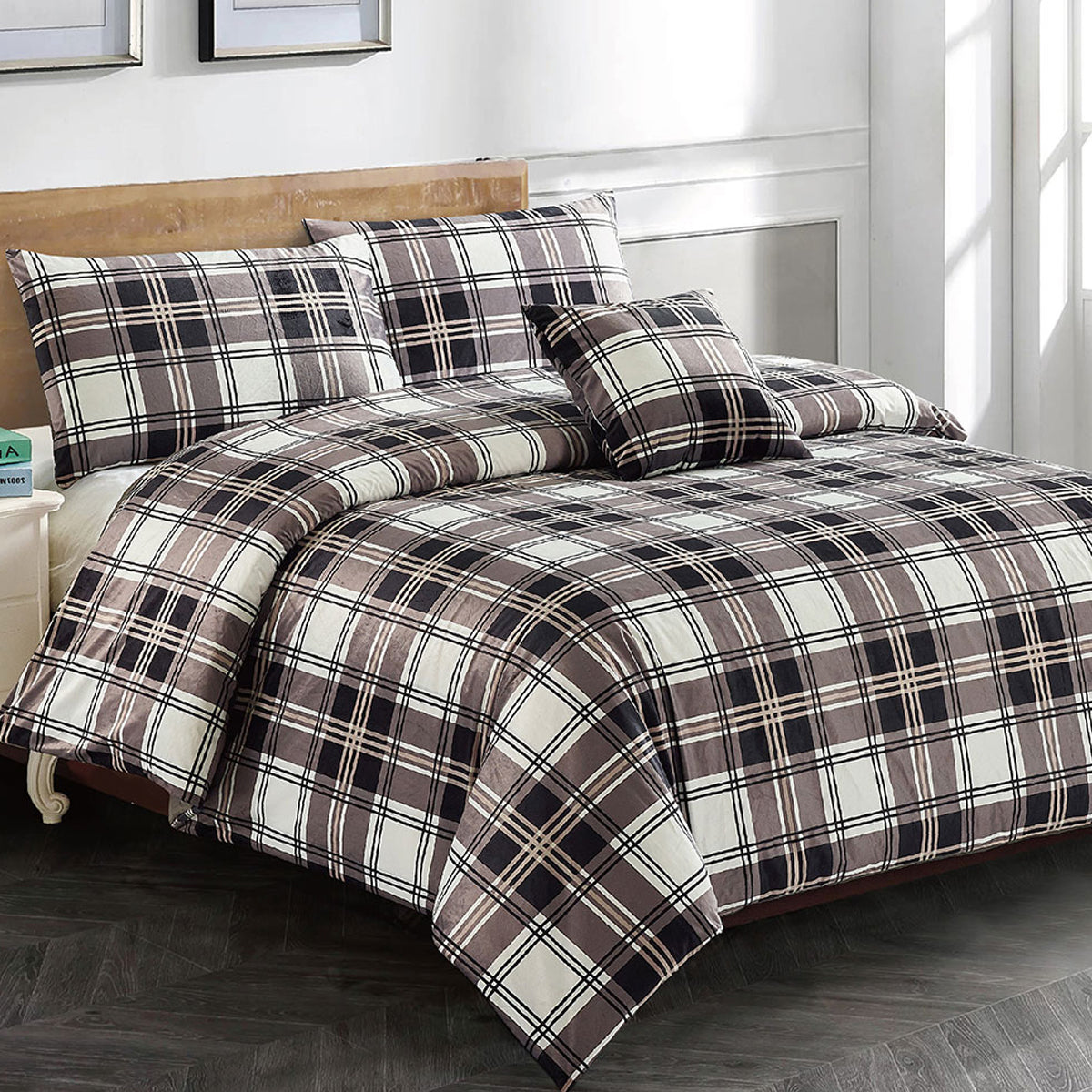 Georges Fine Linens Jaimee Quilt Cover Set | Super King