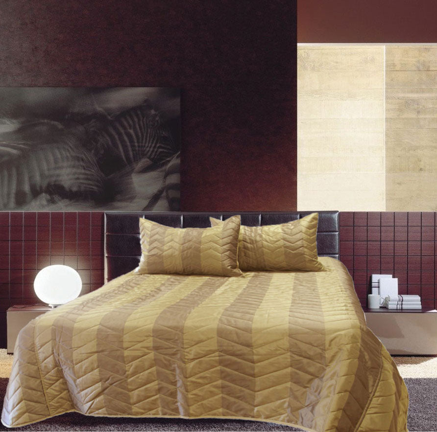Rapee Faux Silk Coverlet Set | Zig Zag Gold | Queen