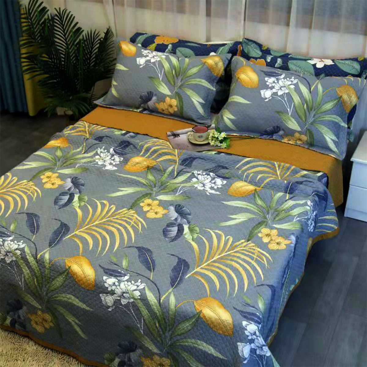 100% Cotton Coverlet Set | Embroidered Palm | Queen