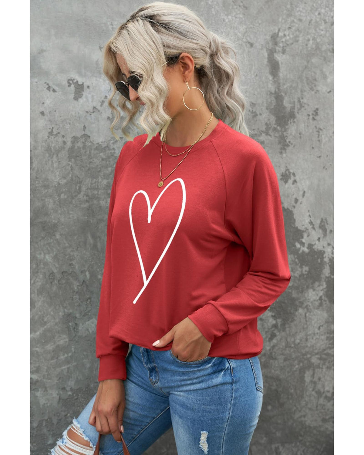 Azura Exchange Heart Graphic Sweatshirt - 2XL