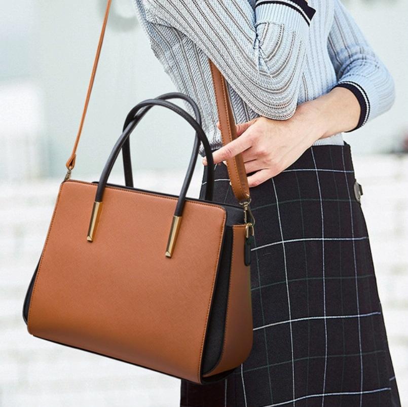 Large Capacity 4-in-1 Messenger Handbag with Fashionable Colour Block Design | Brown