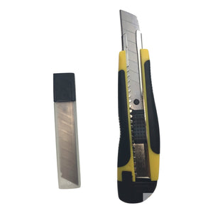 Box Cutters | 3x Pack | 18mm Retractable Snap-Off Razor | Durable Bulk Utility Knives