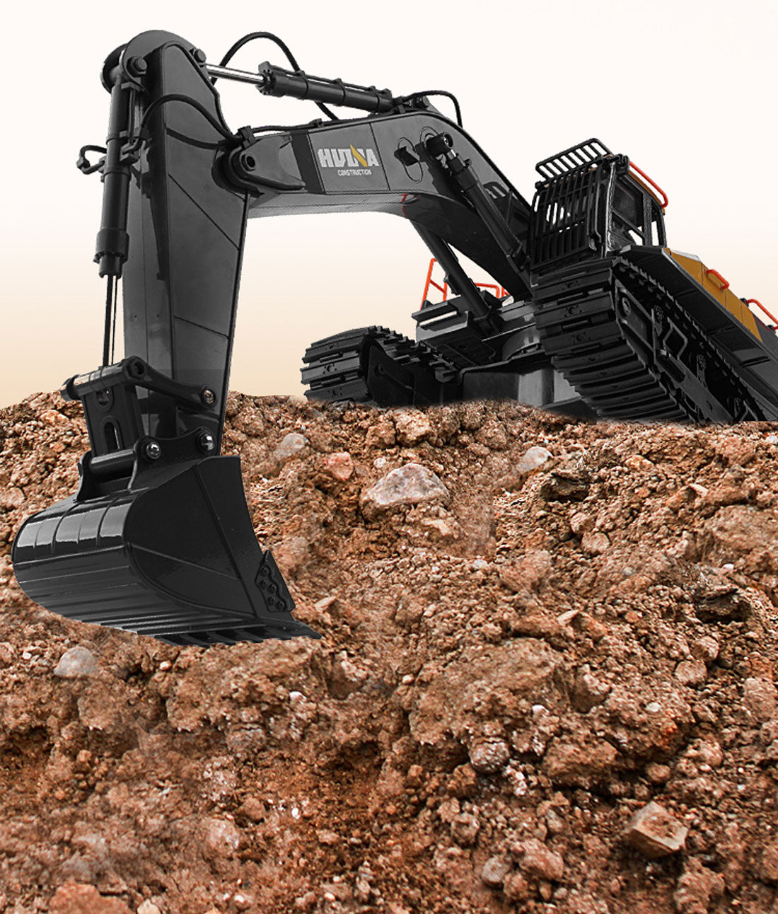 HUINA 1/14 RC Alloy Excavator | 22CH Construction Vehicle Toy