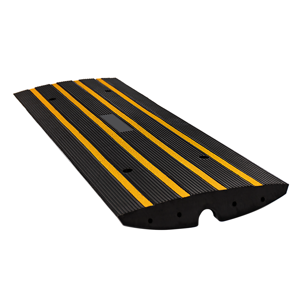 Car Driveway Curb Ramp | 10,000 KG Industrial Capacity | Heavy Duty Rubber