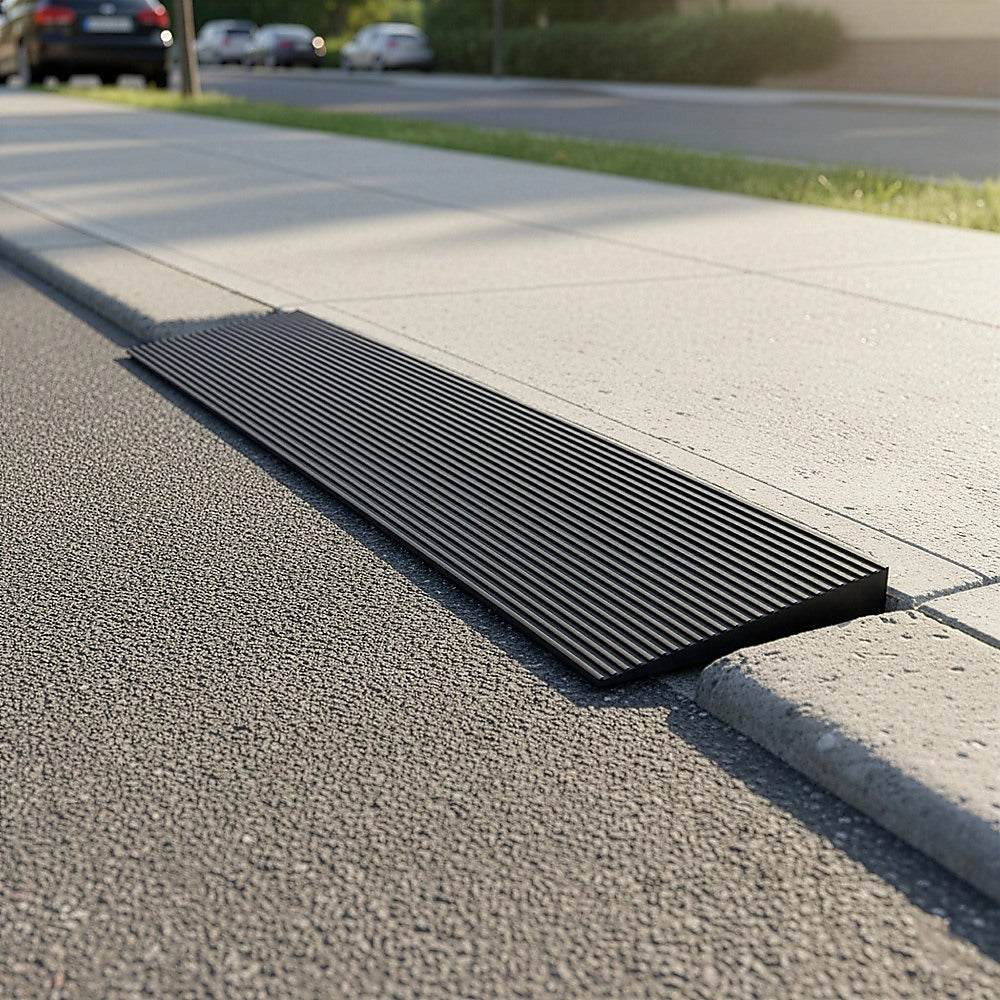Cuttable Threshold Ramp | Rubber Wheelchair Ramp | Solid 4 cm Rise | 90 cm Wide