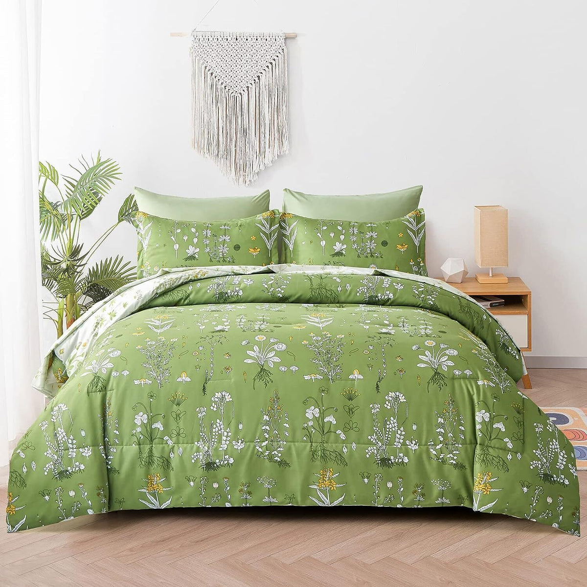 Vintage Delicate Green Bloom | 3 Pc Comforter & Pillow Cover Set