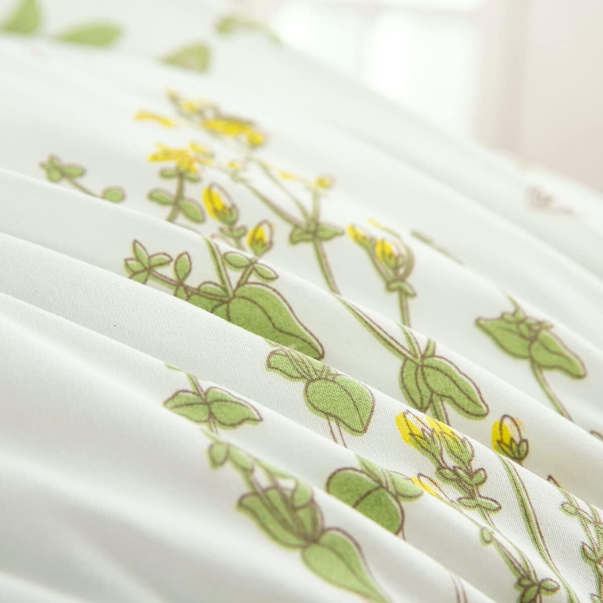 Vintage Delicate Green Bloom | 3 Pc Comforter & Pillow Cover Set
