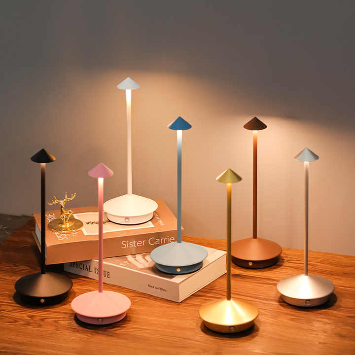 White Modern Minimalist Aluminum LED Mushroom Night Light | Creative Bedside Atmosphere Lamp for Dining Room & Bedroom