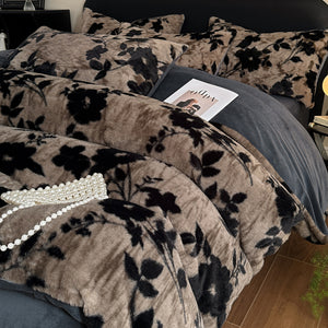 Grey Luxury Winter Faux Rabbit Fur Bedding Set | 4-Piece Melange Plush Set | 1.8m Beds | 200x230cm Duvet Cover