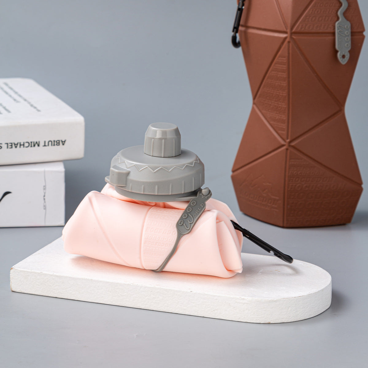 Foldable Silicone Water Bottle 700ml | Leakproof Travel & Sports Hydration | Pink Cup Lid & Black Body