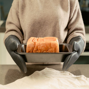 Silicone Oven Mitt | Heat-Resistant | Non-Slip Grip | Kitchen Baking & Cooking Glove