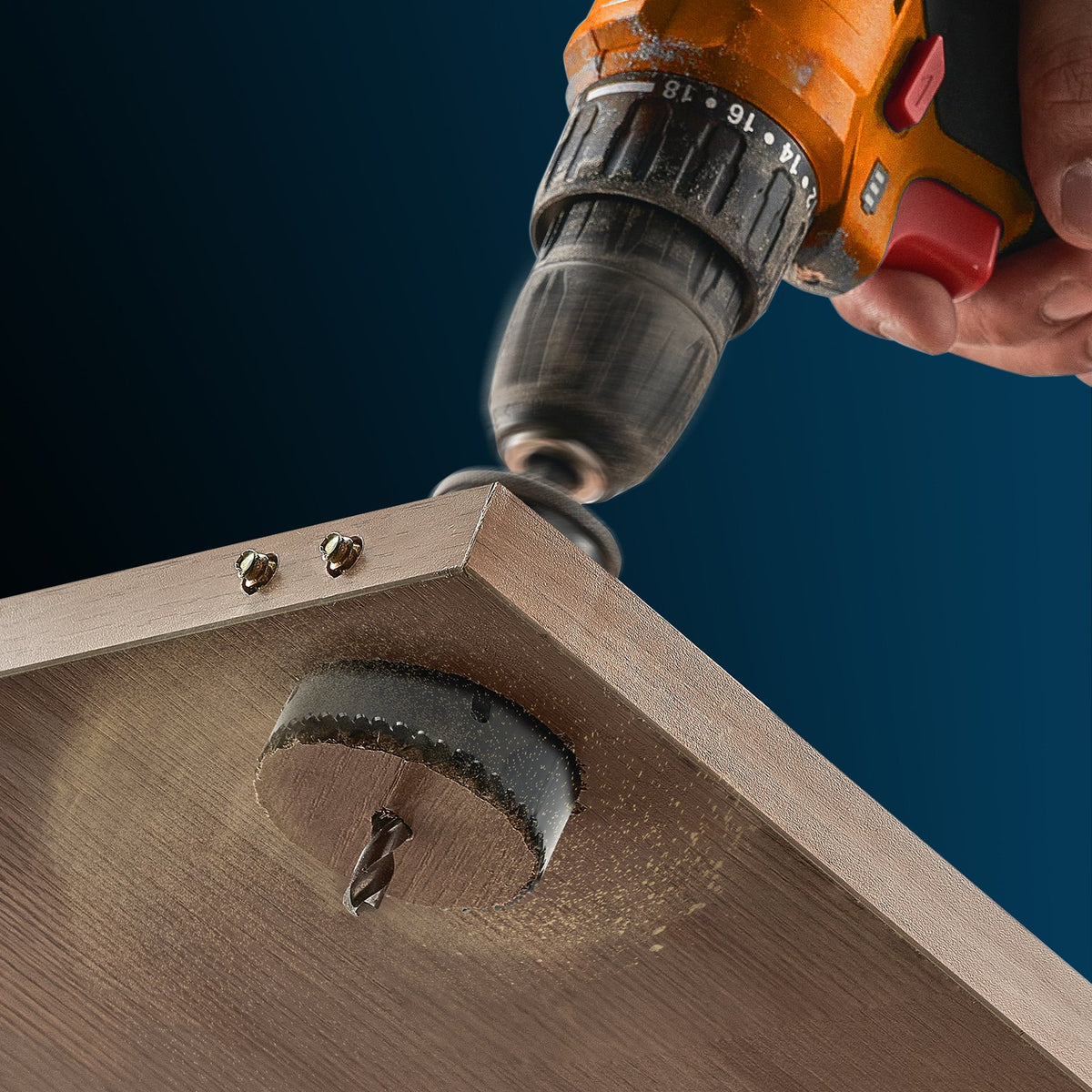 Hole Saw Kit 18 Piece | M42 Bi-Metal Saws 3/4"-4-1/2" | Includes Drill Bits & Case