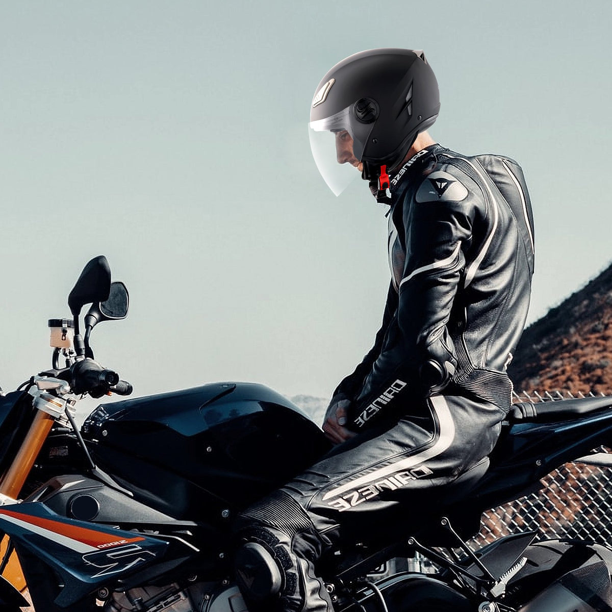 3/4 Face Motorcycle Helmet | Bluetooth Communication | Street & Off-Road