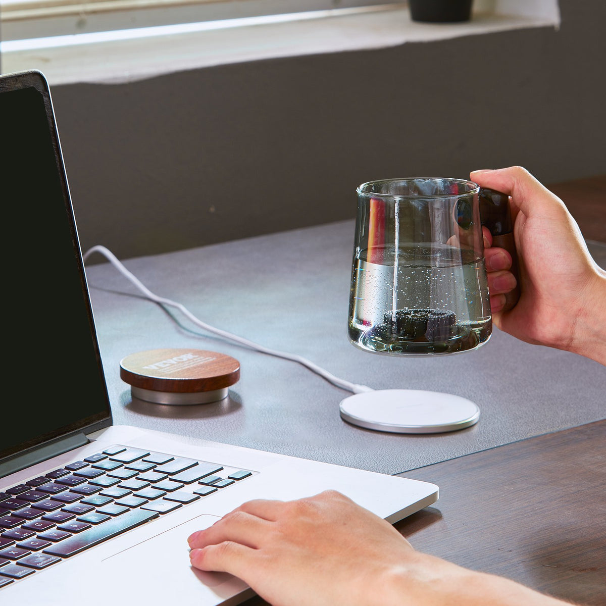 Hydrogen Water Cup 400ml | SPE Technology Portable Ionizer with Wireless Base