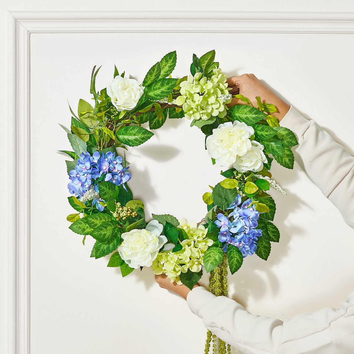 Decorative Wreath | 58cm Hydrangeas & Roses | Blue, White & Green