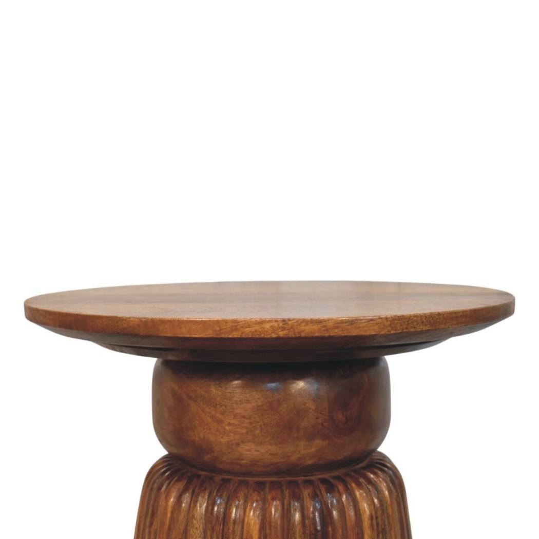 Amber Oak Round Side Table | Warm Bedroom Accent Table