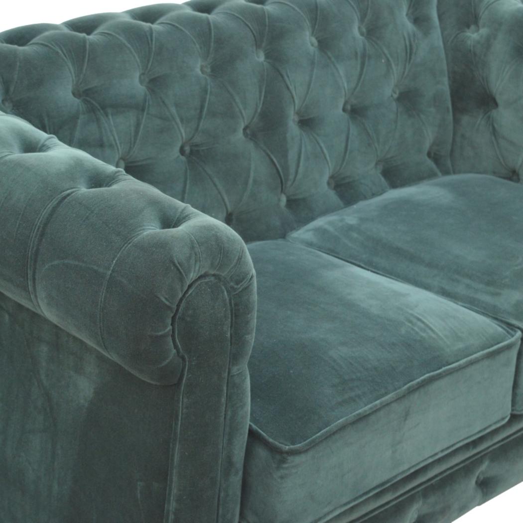 Emerald Green Velvet Chesterfield Bench | Distinctive Detail | Versatile Home Furniture