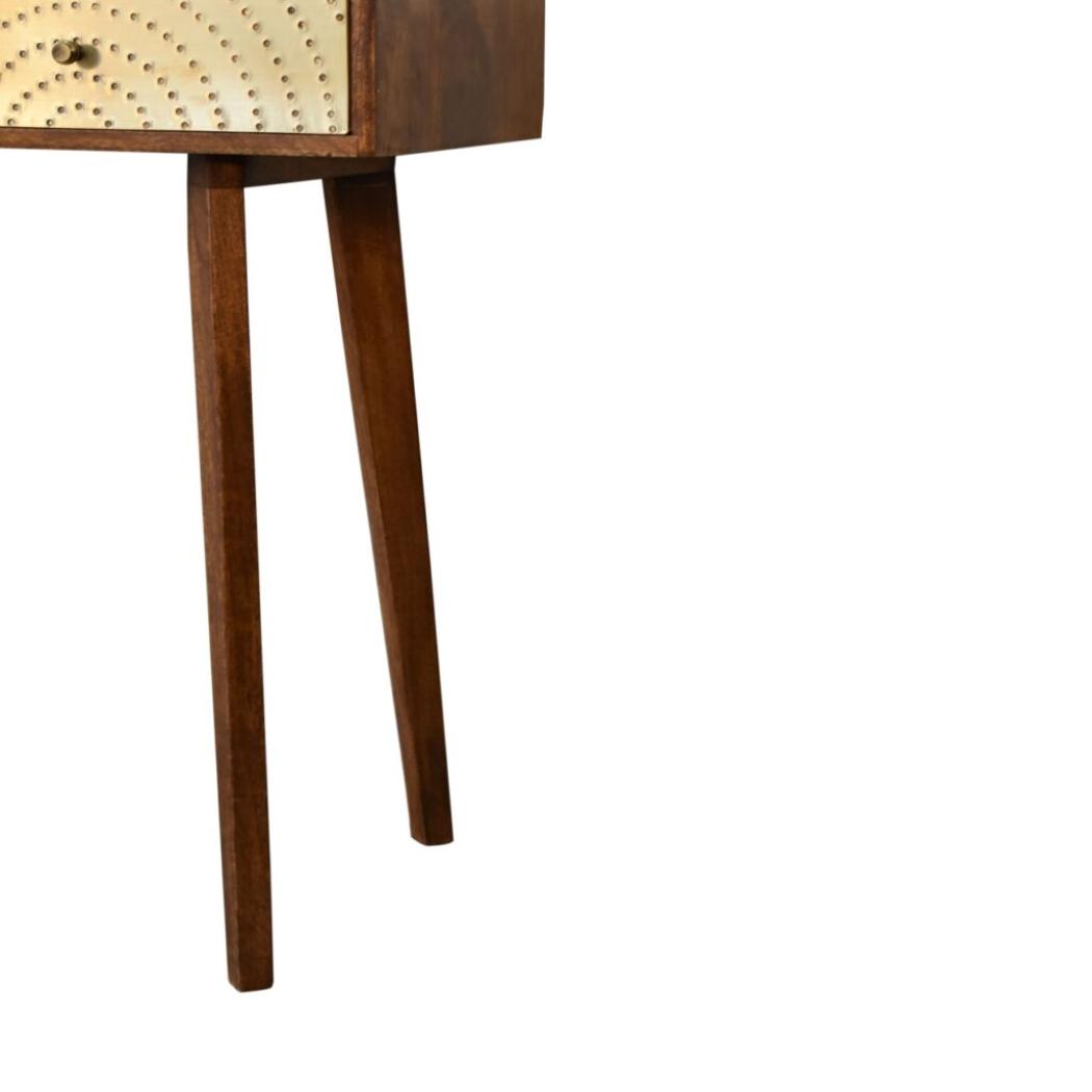 Nile Console Table | Contemporary Hallway Furniture | Versatile Display Surface
