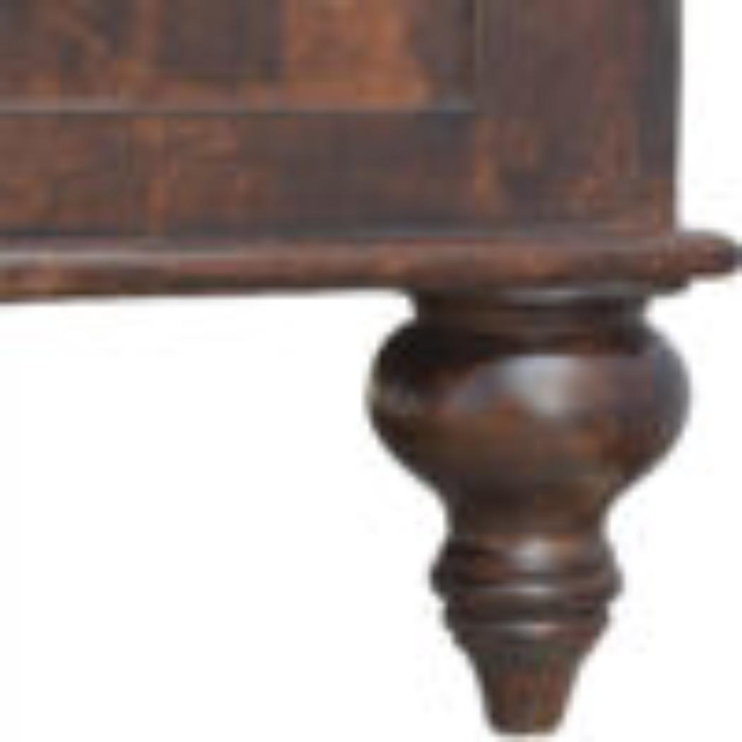 Turned Coffee Table | 4 Drawer Storage | Classic Living Room Design