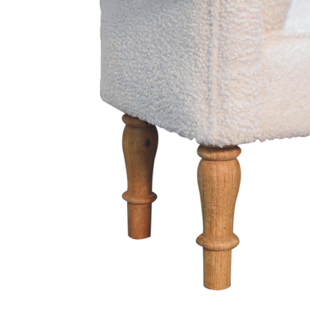 White Bouclé Bedroom Bench | Upholstered End-of-Bed Seat | Soft Contemporary Style