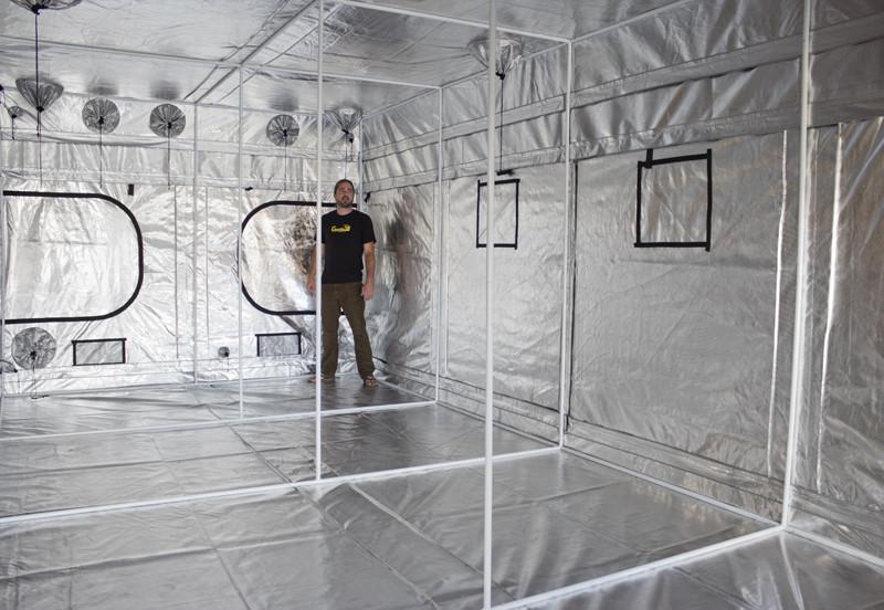 Gorilla Grow Tent 305 X 610 X 213-244cm