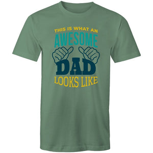 Men's This Is What An Awesome Dad Looks Like Tee