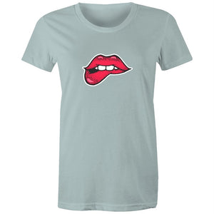 Women's Twisted Lip T-shirt