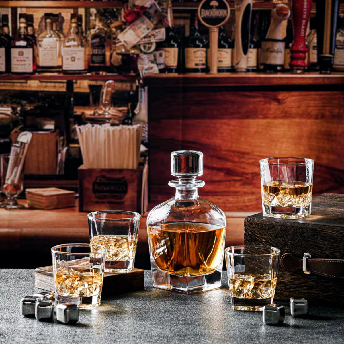 Oval Whiskey Decanter Bottle Set | Novare Whiskey Glasses