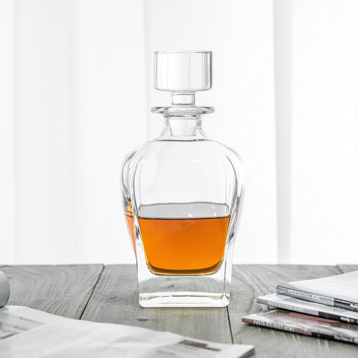 Oval Whiskey Decanter Bottle Set | Novare Whiskey Glasses