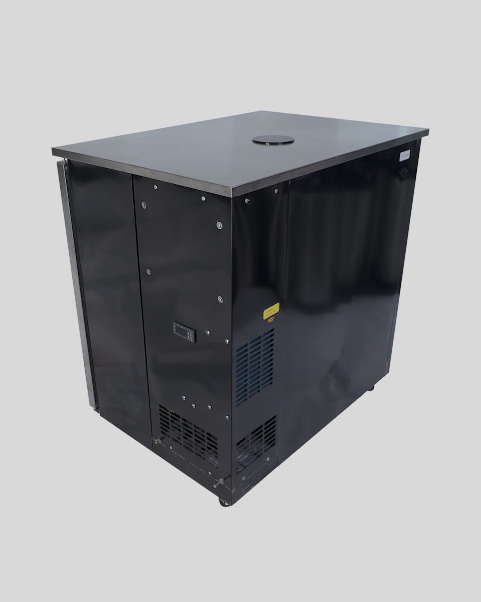 Beer Keg Fridge KegMaster Solstice 6 Keg 12volt DC Kegerator