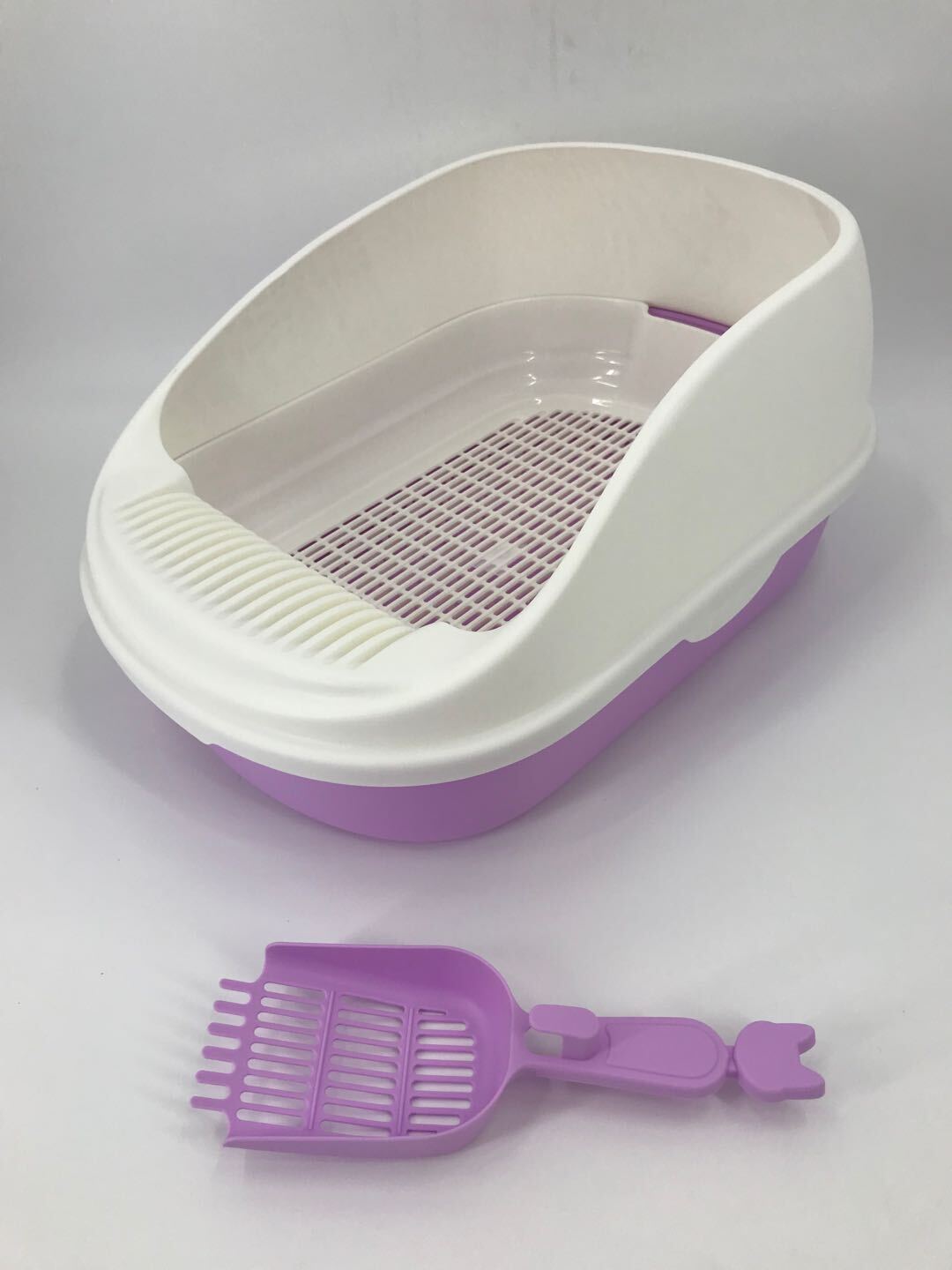 Large Portable Cat Litter Box with Scoop and Grid Tray in Purple