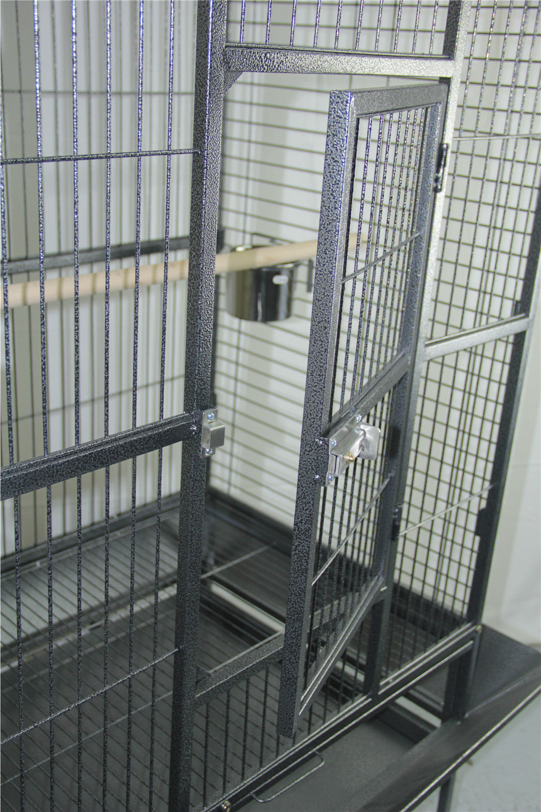 180cm Large Bird Cage | Pet Parrot Aviary With Perch and Castor Wheels