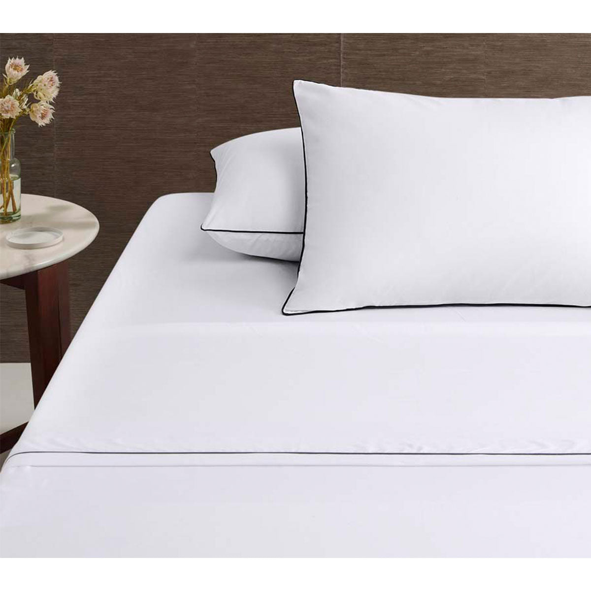 Accessorize White/Black Piped Hotel Deluxe Cotton Sheet Set - Queen | Elegant Bedding