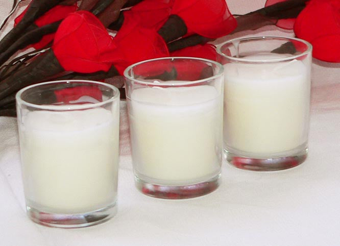White Wax Votive Candle | Clear Glass Holder | 10-Pack | Wedding Event Centrepiece Decoration